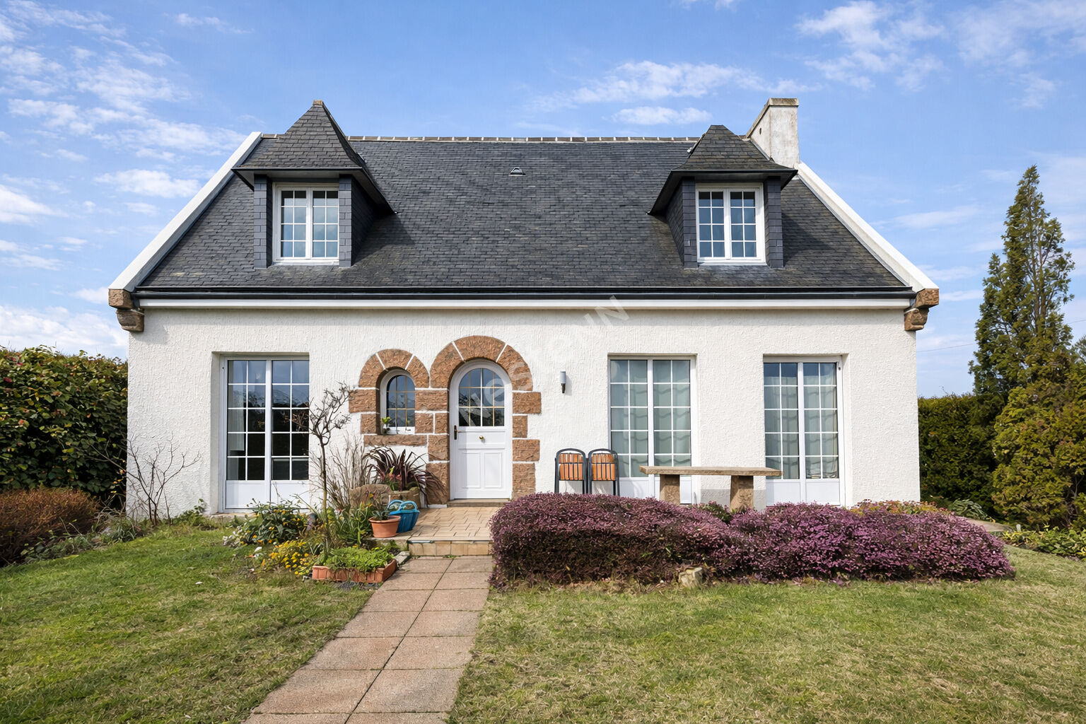 Maison 7 pièces 167 m² · à Chateaugiron · 167 m² · 332 500 €