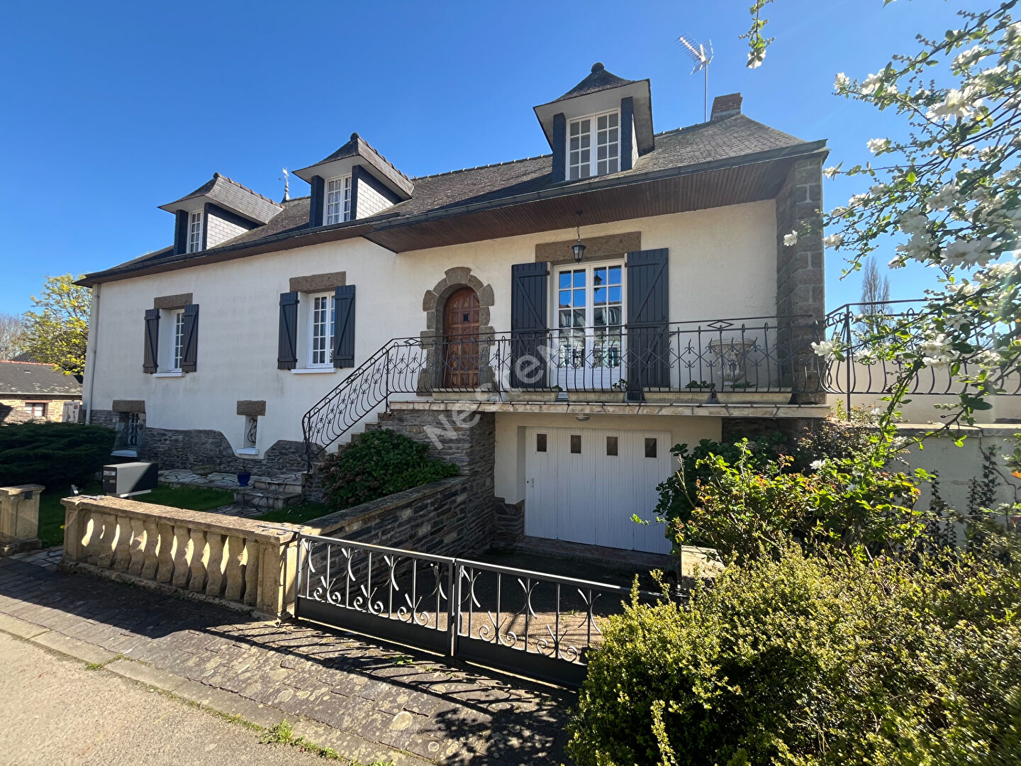 Maison 7 pièces 145 m² · à Loheac · 145 m² · 205 000 €