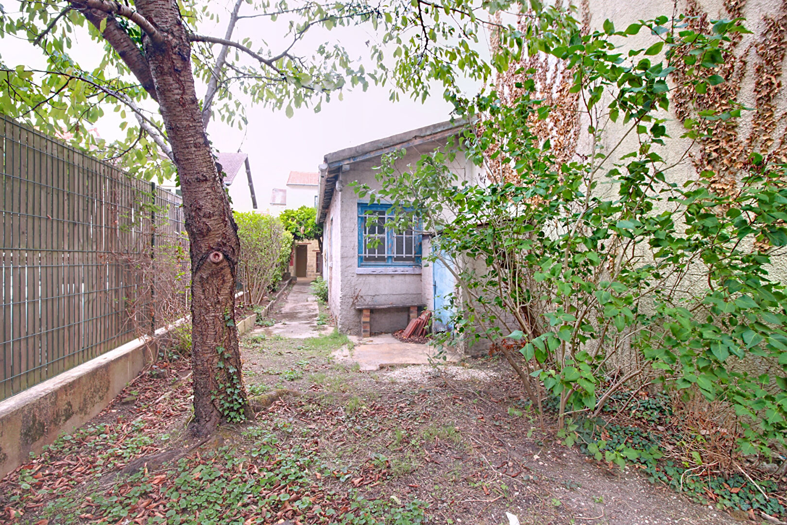 Maison à rénover à Nanterre 50m²