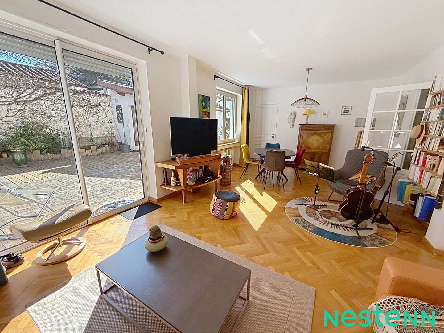 À VENDRE - MAISON FAMILIALE AVEC PISCINE, GARAGE ET ABRI CAMPING-CAR AUREC-SUR-LOIRE