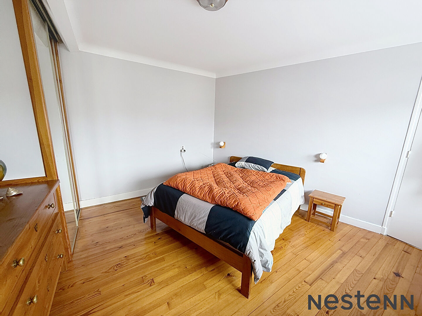 À VENDRE - MAISON FAMILIALE AVEC PISCINE, GARAGE ET ABRI CAMPING-CAR AUREC-SUR-LOIRE