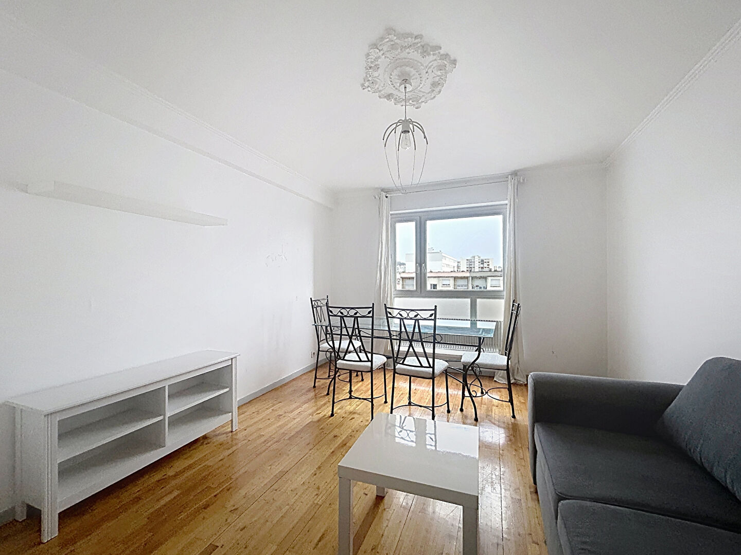 Appartement 2 pièces 52 m² · à Saint Etienne · 52 m² · 73 700 €