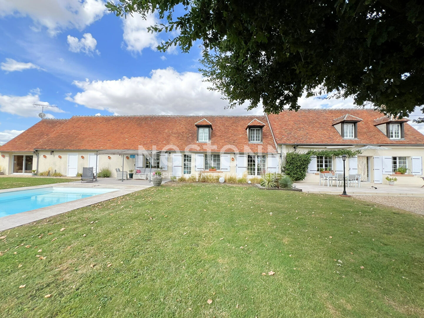 Maison 6 pièces 202 m² · à Poulaines · 202 m² · 296 800 €