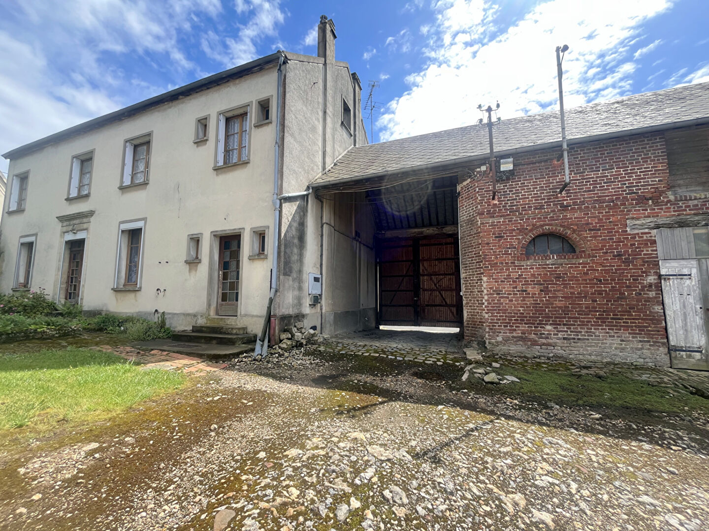 Maison 11 pièces 195 m² · à La Drenne · 195 m² · 263 000 €