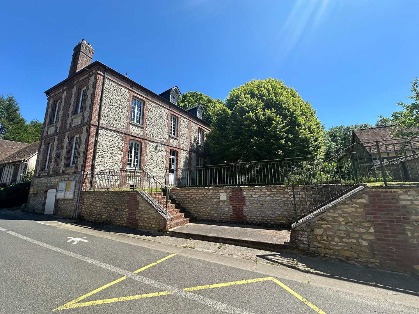 Maison 7 pièces 200 m² · à Trie-Château · 200 m² · 232 400 €