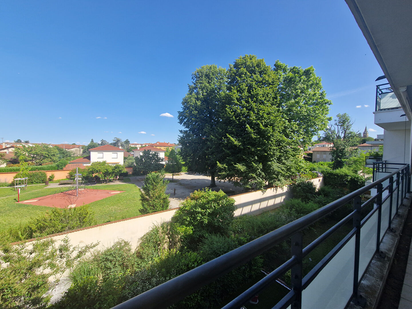 SAINT DE MURE Hyper Centre Appartement 4 pieces recent de 89