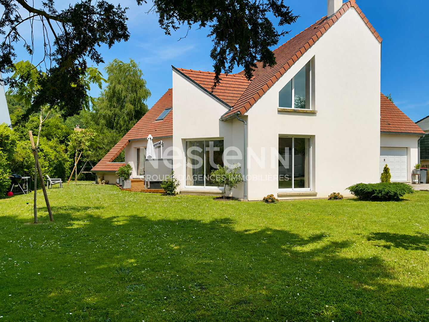 Maison 8 pièces 221 m² · à Vauhallan · 221 m² · 945 000 €