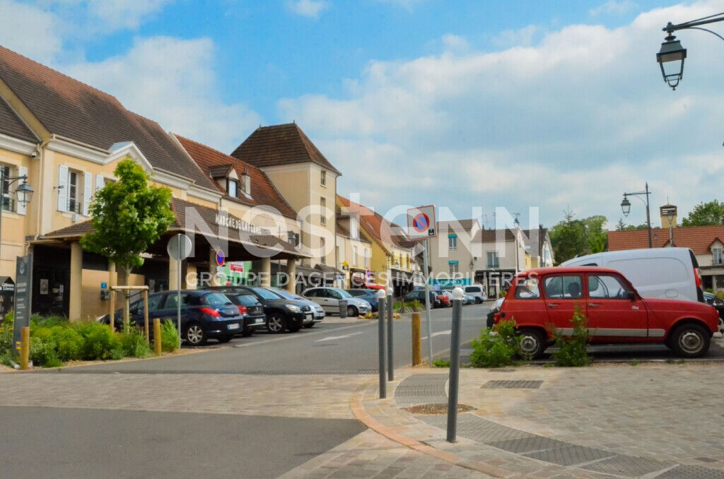 Terrain à bâtir proche des axes routiers des commerces de place de la Ferme de l 'école Jules Ferry, collège Emile Zola, Lycée internationale, Plateau de Saclay et Vélizy