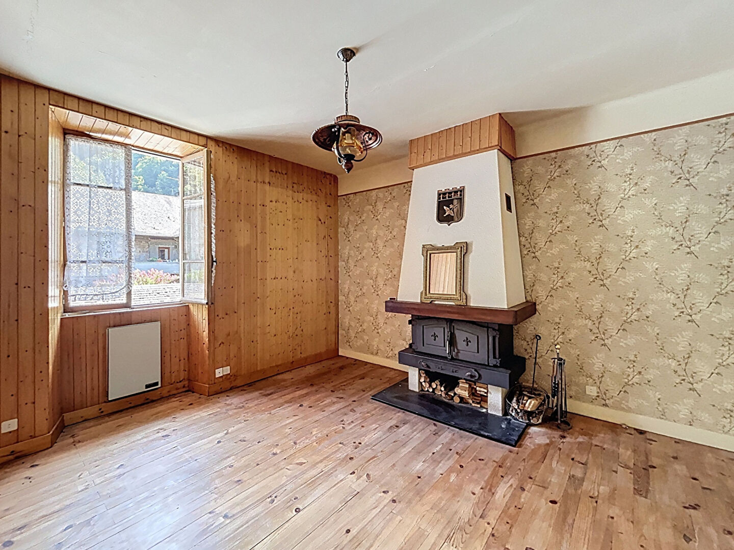 Appartement 5 pièces 106 m² · à Chamoux-sur-Gelon · 106 m² · 155 000 €