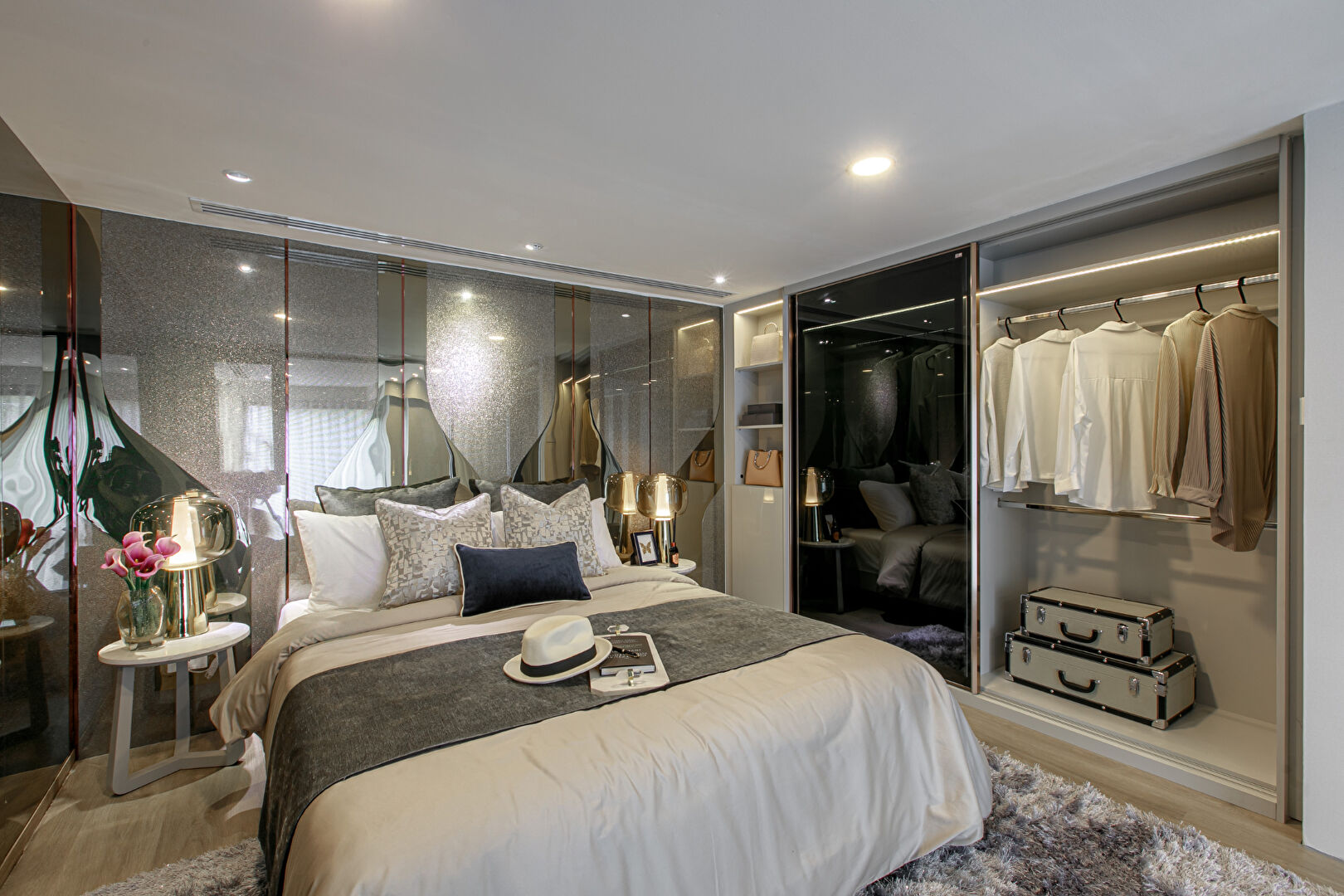 SOHO Bangkok Ratchada Condominiums loft modernes à 250 m du MRT Ratchadaphisek