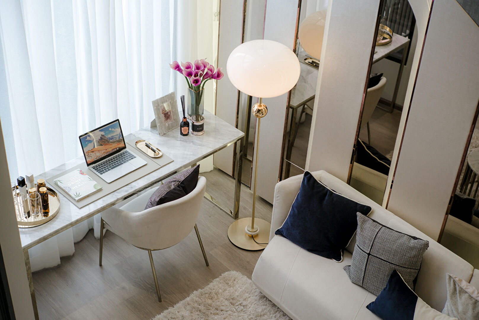 SOHO Bangkok Ratchada Condominiums loft modernes à 250 m du MRT Ratchadaphisek