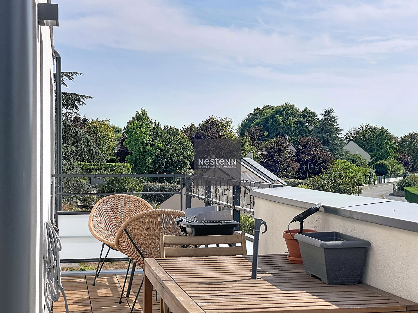 Appartement récent dernier étage, terrasse ensoleillée