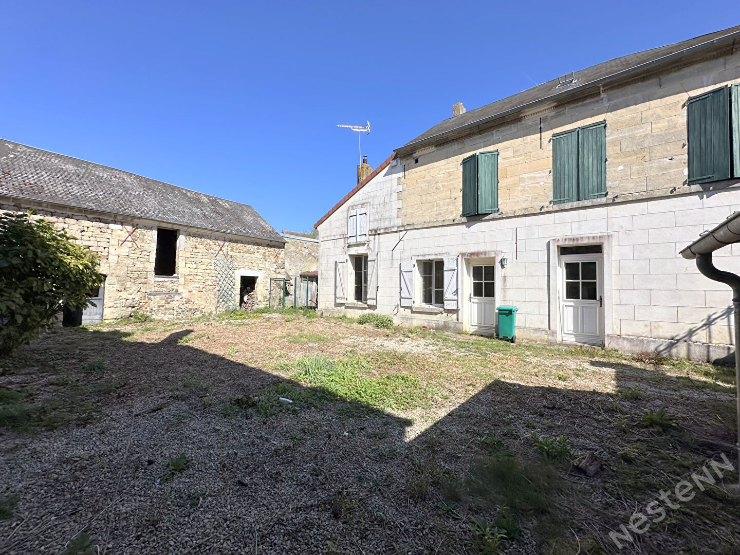 Maison 6 pièces 174 m² · à Monneville · 174 m² · 237 600 €