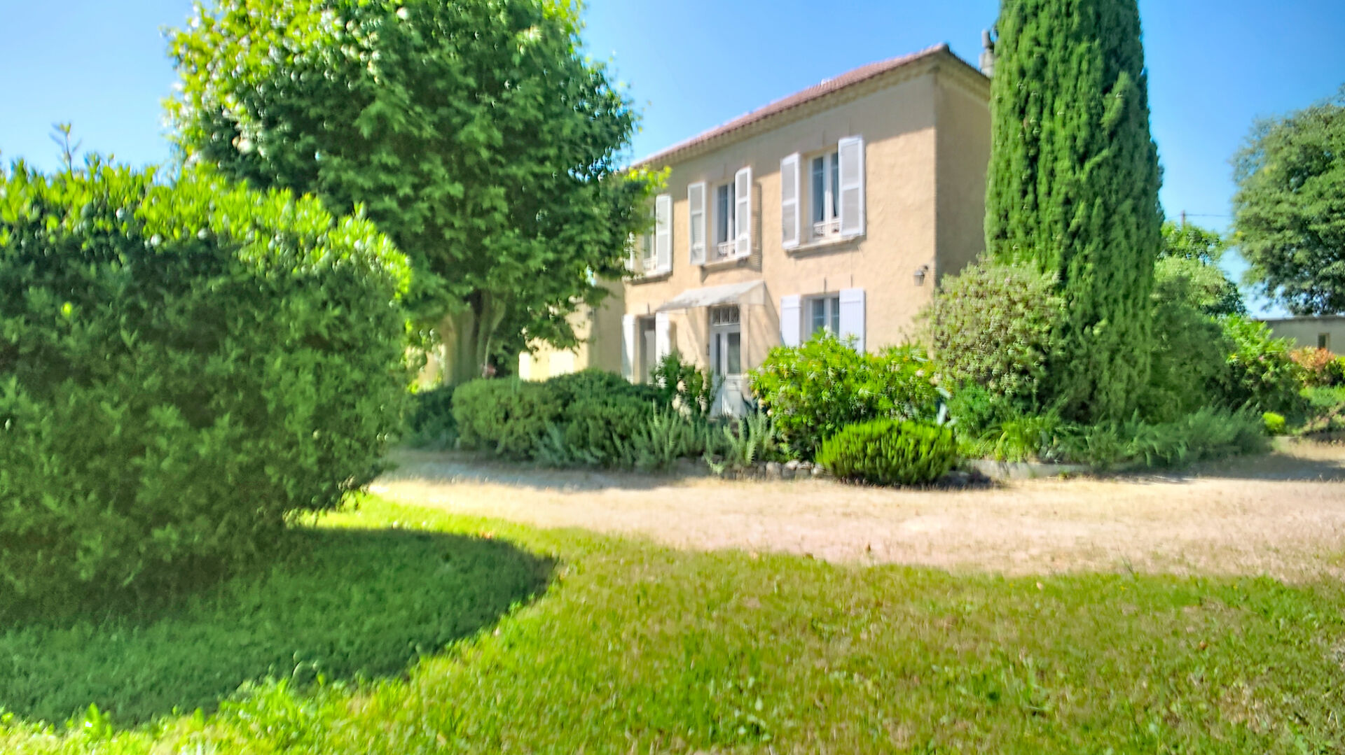 Maison 7 pièces 176 m² · à Monteux · 176 m² · 450 000 €