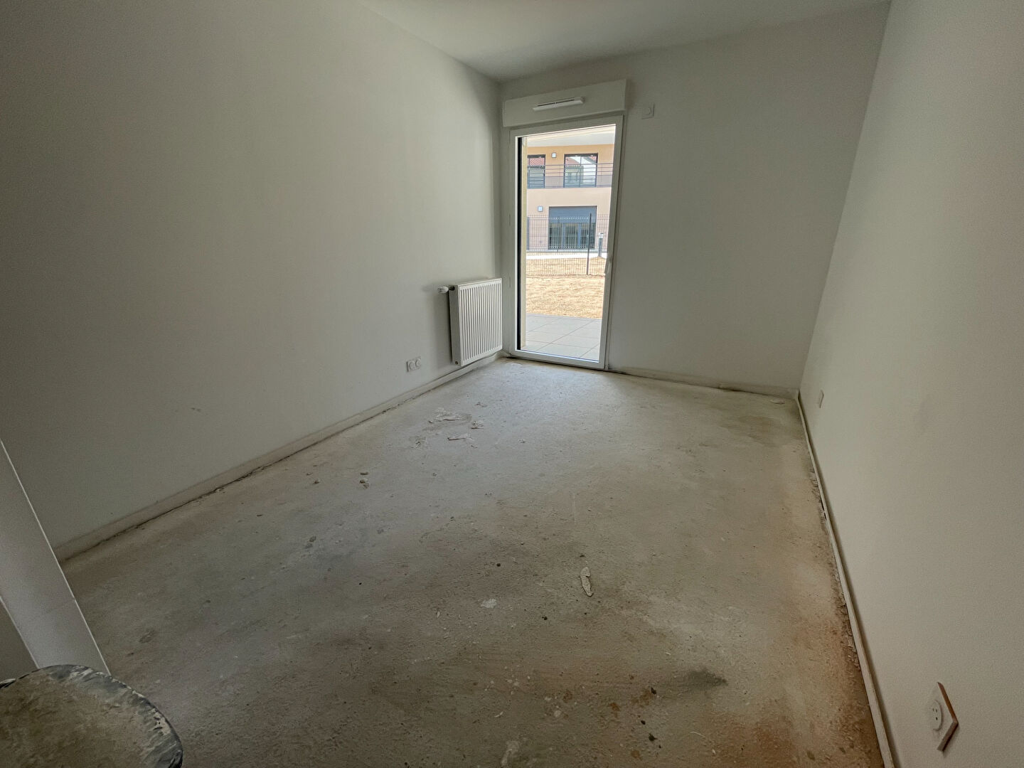 Appartement rez-de-jardin à Vaugneray 4 pièce(s), 3 ch, terrasse, jardin, 90.91 m2