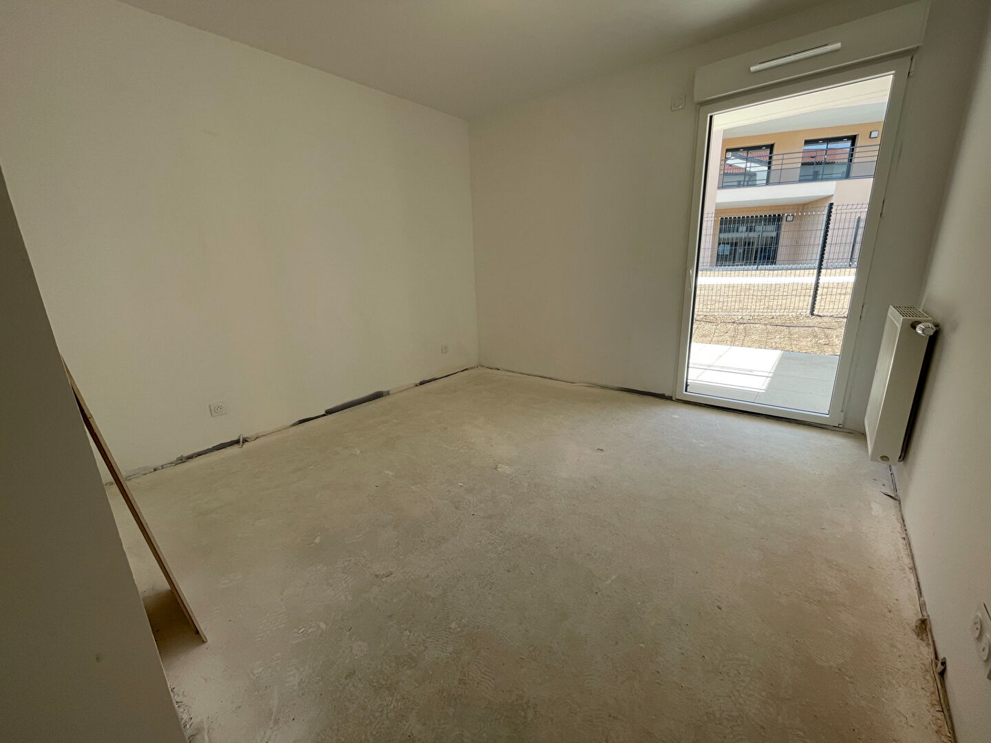 Appartement rez-de-jardin à Vaugneray 4 pièce(s), 3 ch, terrasse, jardin, 90.91 m2