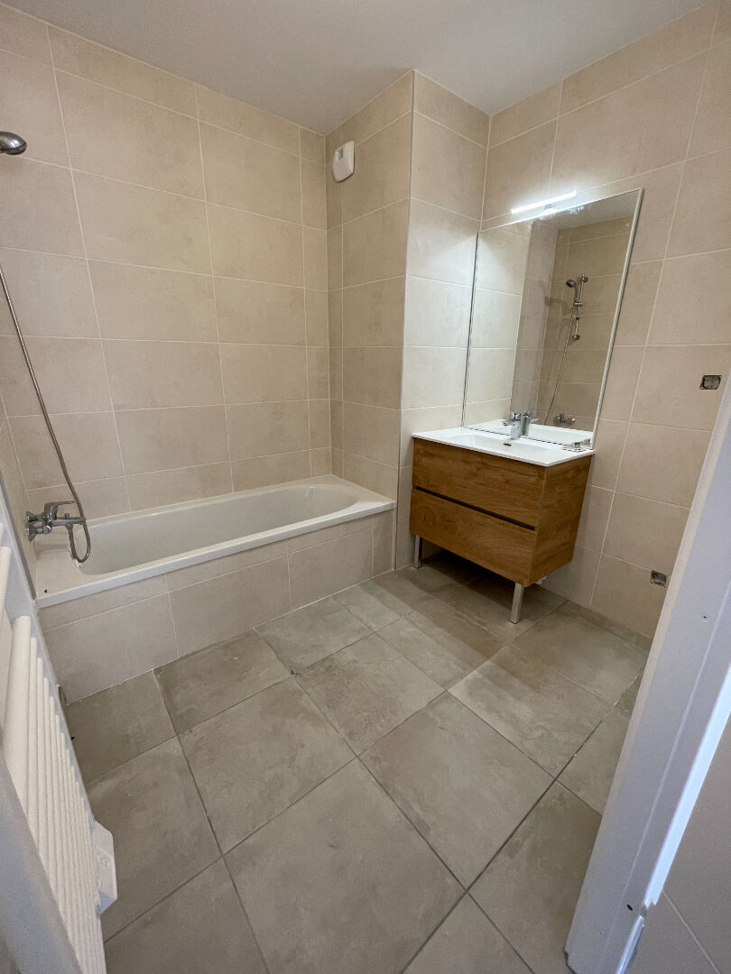 Appartement rez-de-jardin à Vaugneray 4 pièce(s), 3 ch, terrasse, jardin, 90.91 m2