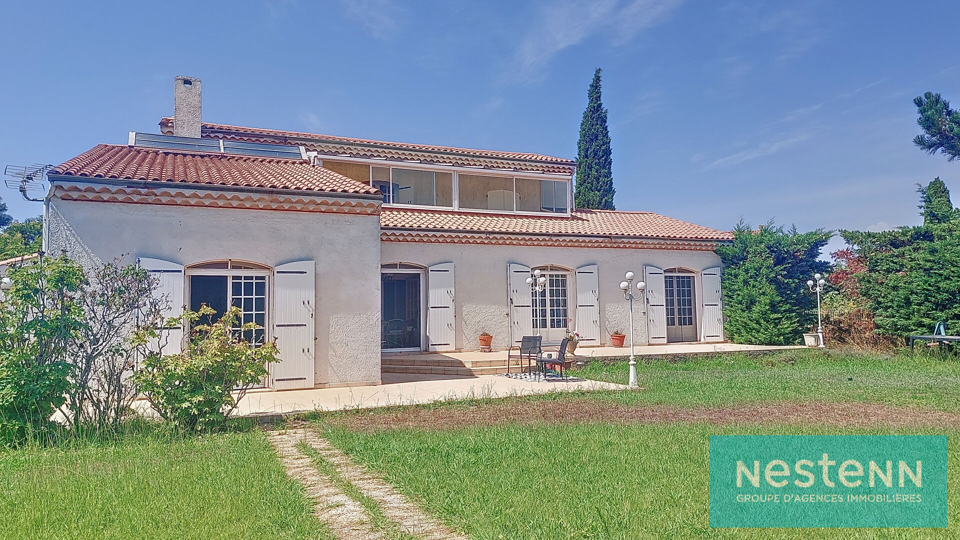 Maison Istres 7 pièce(s) 168 m2, 5 chambres dont 3 au rdc, jardin et double garage