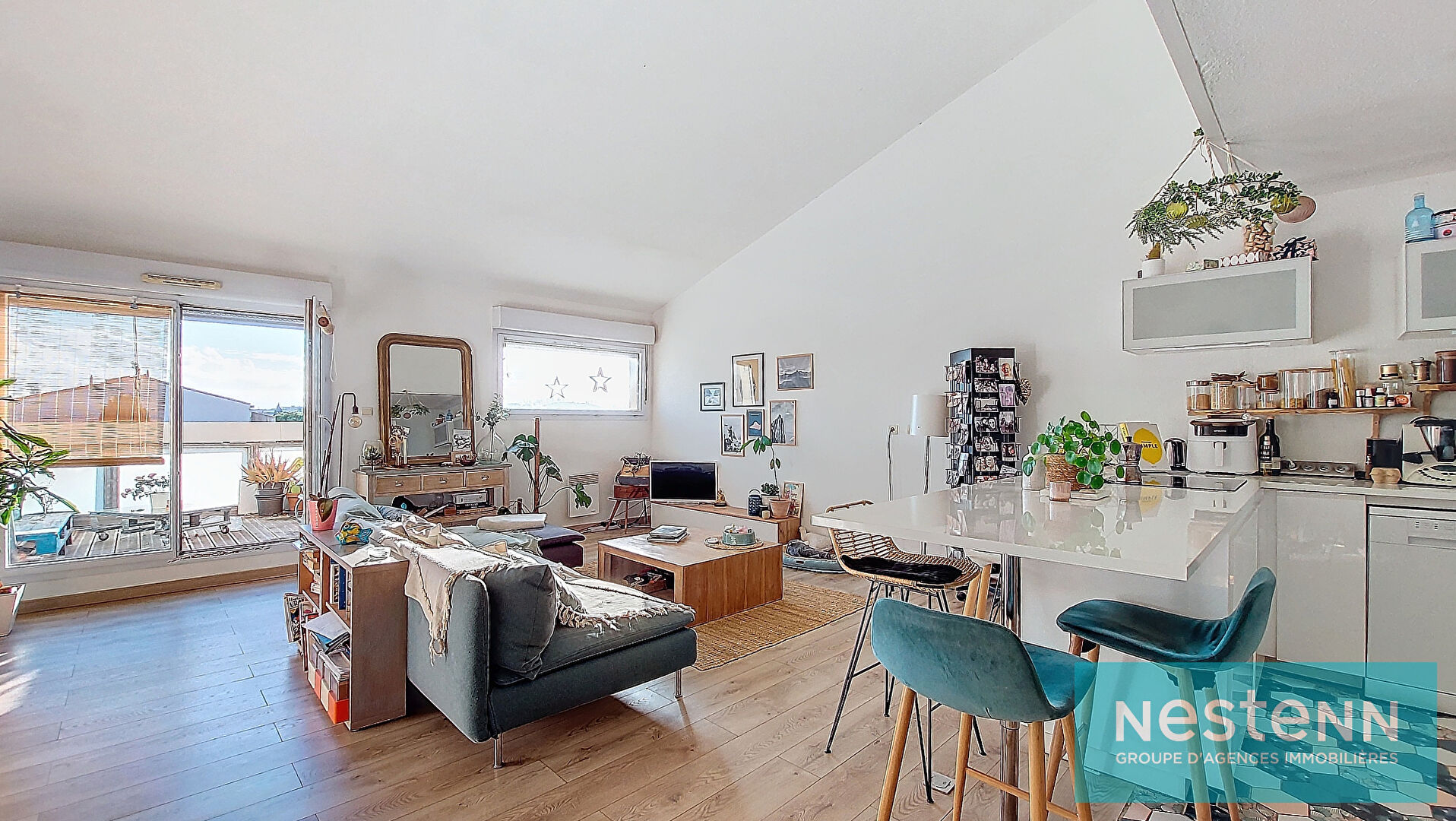 Appartement Duplex, Istres 5 pièce(s), 97m², dernier étage, 4 chambres et un box en sous-sol