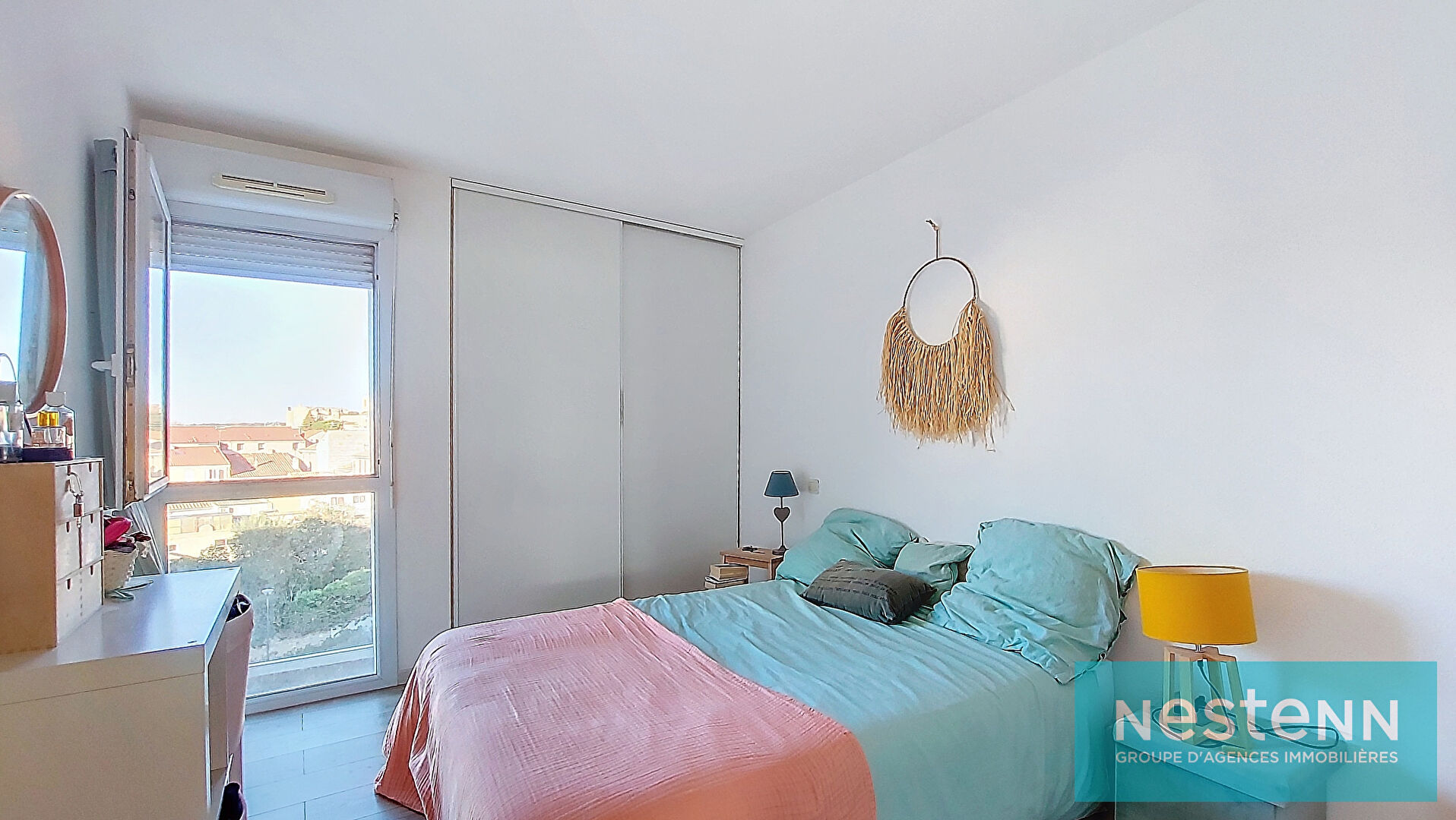 Appartement Duplex, Istres 5 pièce(s), 97m², dernier étage, 4 chambres et un box en sous-sol