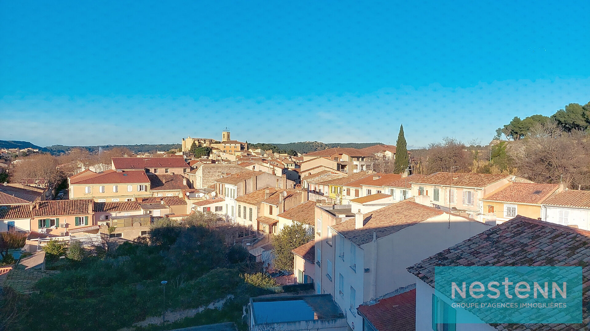 Appartement Duplex, Istres 5 pièce(s), 97m², dernier étage, 4 chambres et un box en sous-sol