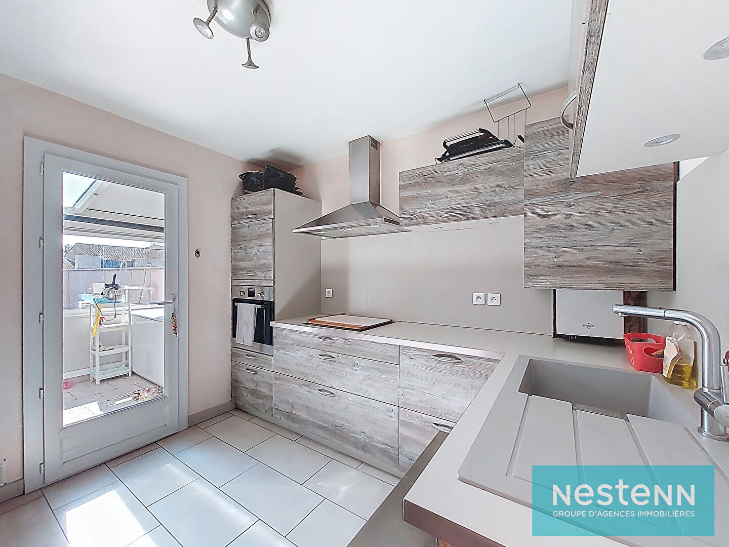 Maison à vendre à ENTRESSEN - 4 pièces avec jardin et garage