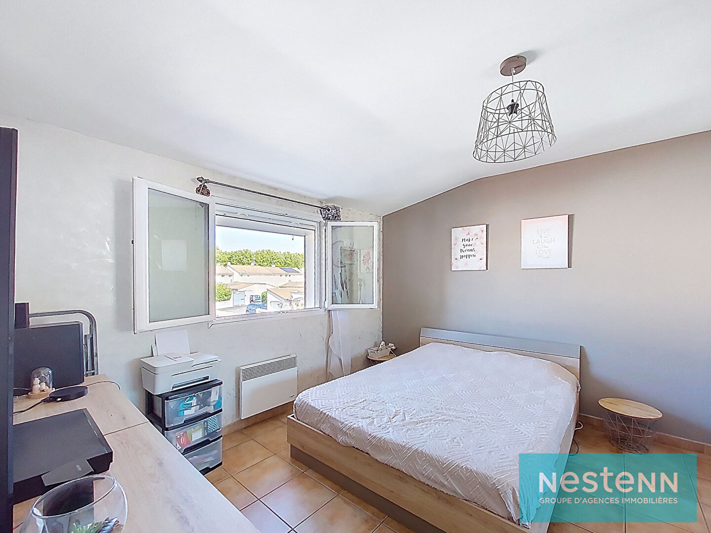 Maison à vendre à ENTRESSEN - 4 pièces avec jardin et garage