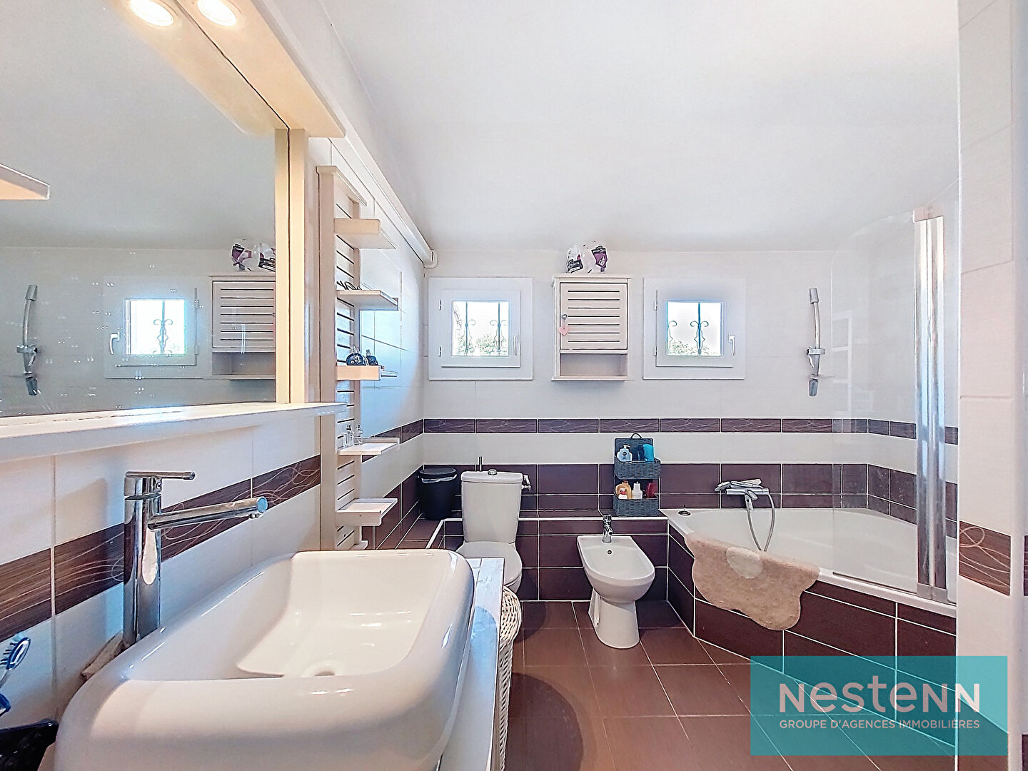 Maison à vendre à ENTRESSEN - 4 pièces avec jardin et garage