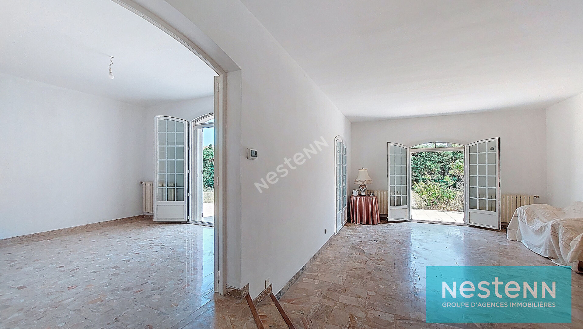 Maison Istres 7 pièce(s) 168 m2, 5 chambres dont 3 au rdc, jardin et double garage