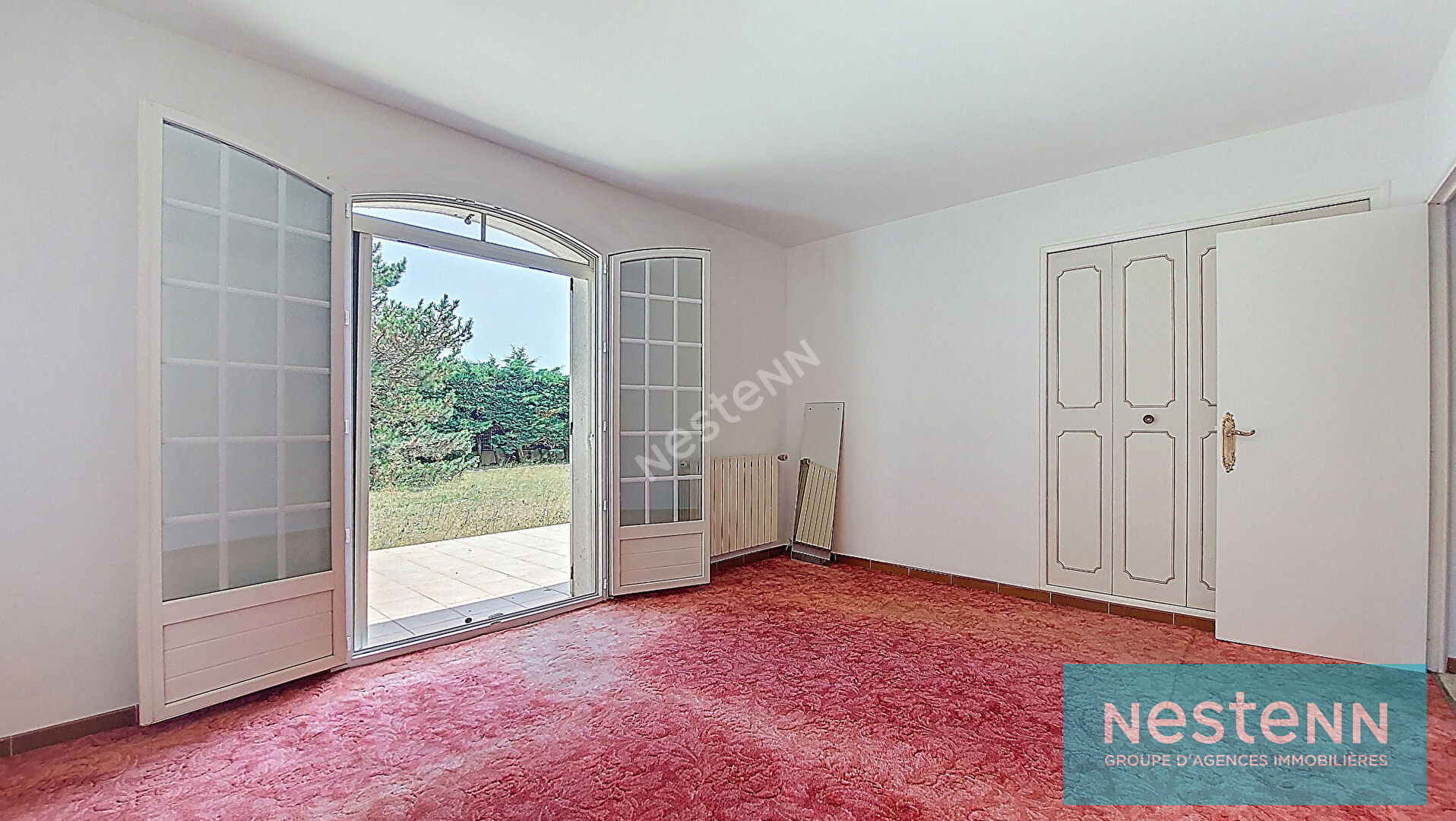 Maison Istres 7 pièce(s) 168 m2, 5 chambres dont 3 au rdc, jardin et double garage