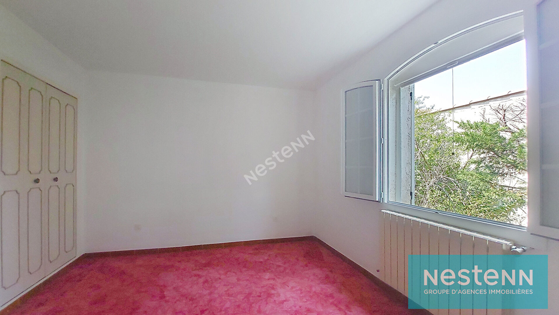 Maison Istres 7 pièce(s) 168 m2, 5 chambres dont 3 au rdc, jardin et double garage