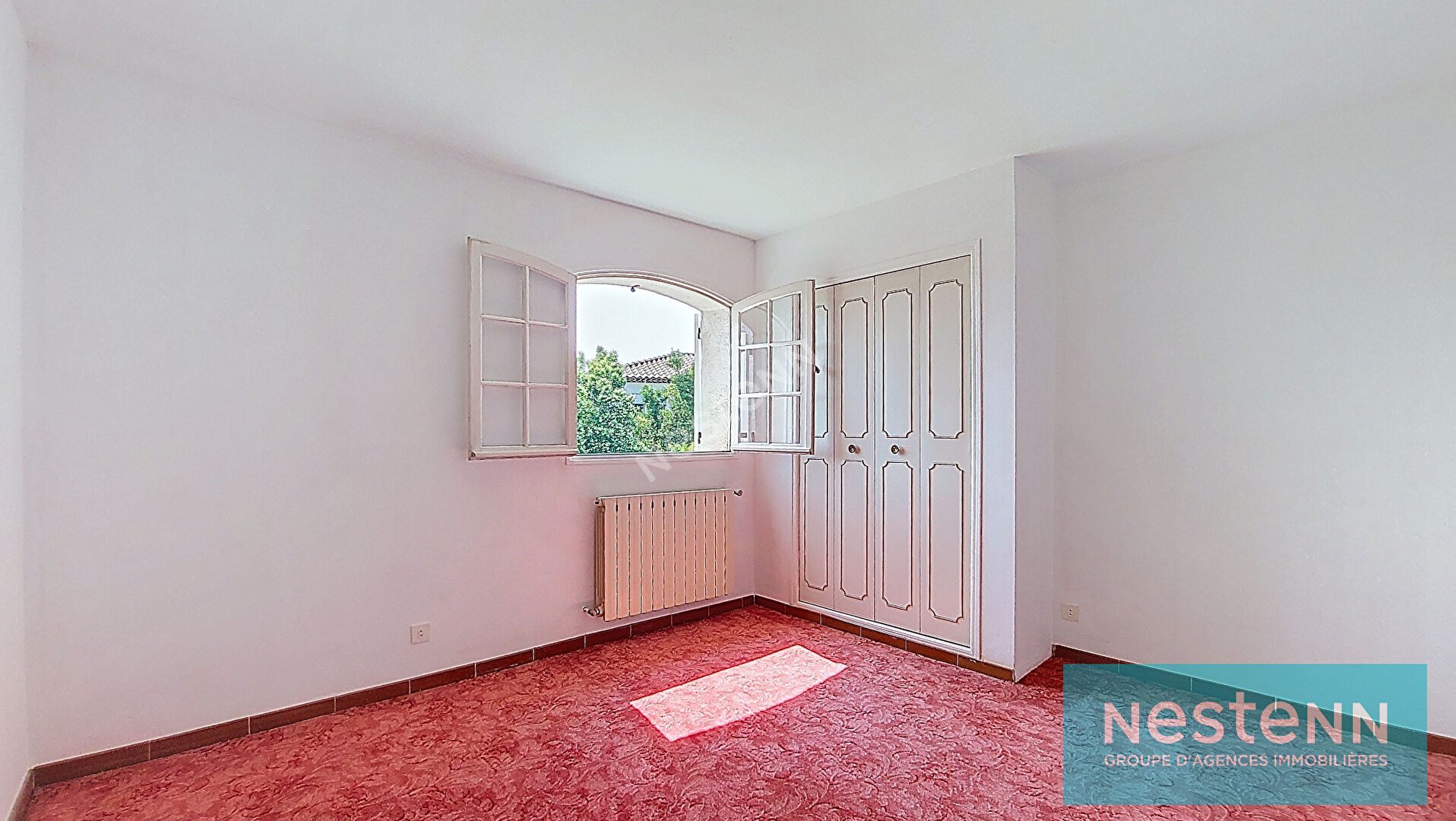 Maison Istres 7 pièce(s) 168 m2, 5 chambres dont 3 au rdc, jardin et double garage