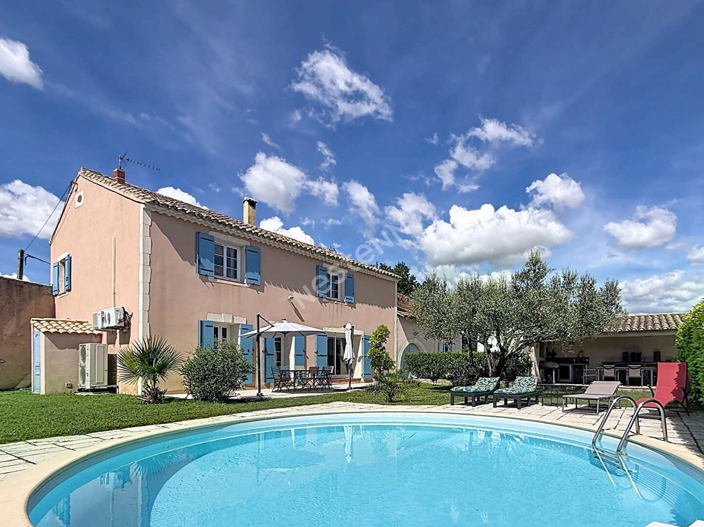 Maison 6 pièces 179 m² · à Camaret sur Aigues · 179 m² · 399 500 €