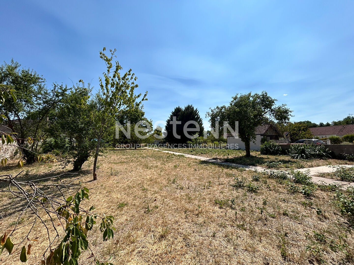 TERRAIN DE 1286M² CLOS ET CONSTRUCTIBLE SUR LA COMMUNE DE CHABRIS (INDRE 36) · 27 600 €