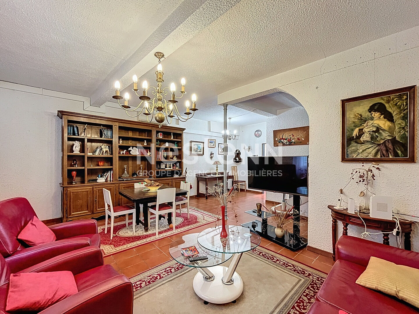 Torreilles - A VENDRE Maison centre village de 6 pièces avec cour ,terrasse arborée et garage