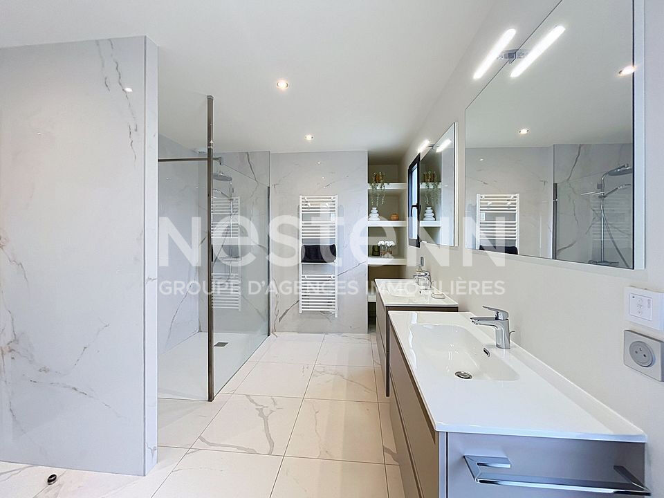 Canet en Roussillon - A VENDRE Villa contemporaine vue mer de 4 pièces avec jardin piscine et garage