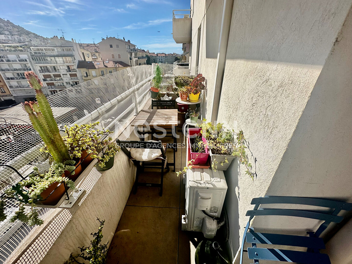 A VENDRE TRES BEAU 3 PIECES DE 68M² AVEC TERRASSE SITUE NICE RIQUIER