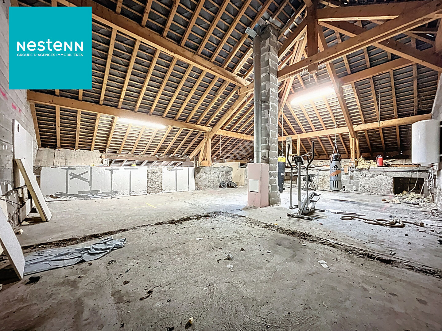 FAVERGES SEYTHENEX _ Maison de 190 m² à rénover avec jardin