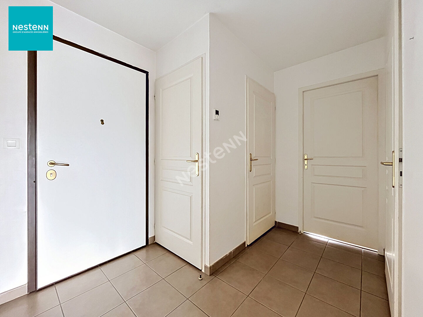 POISY _ Appartement 3 pièces de 69,61 m² au sol, avec garage, balcon et cave, à vendre