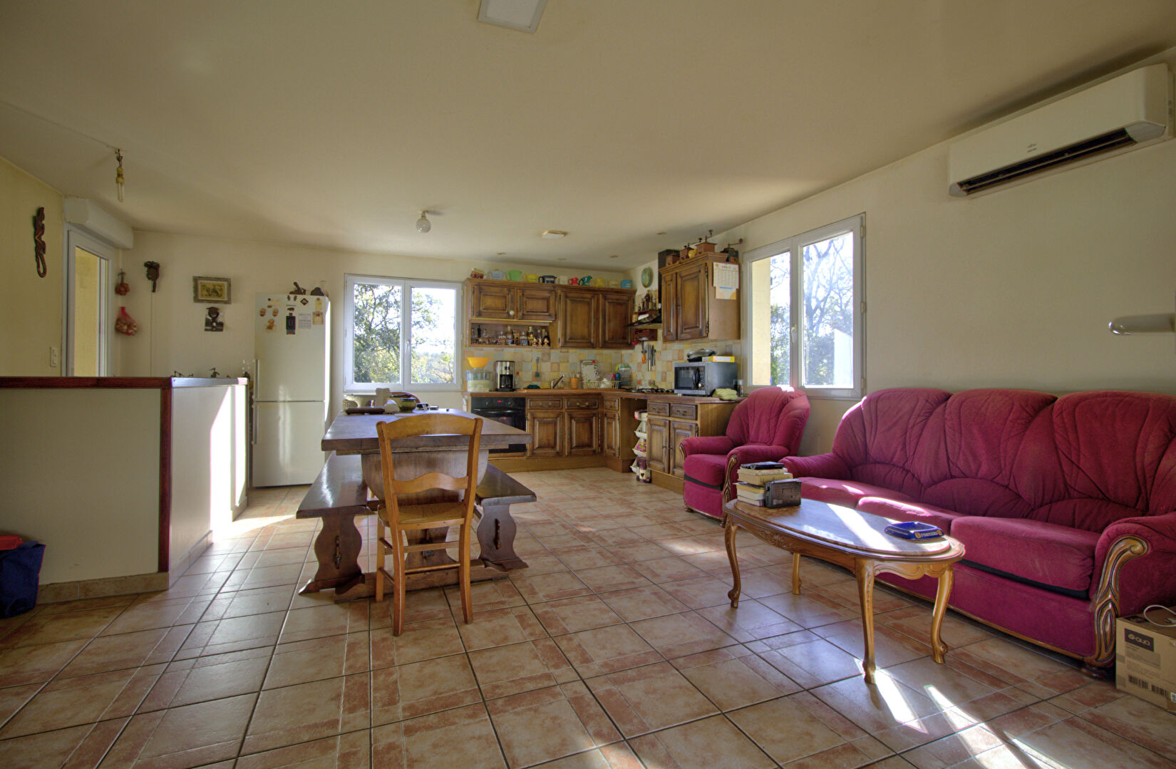 LE PASSAGE - Maison lumineuse 100 m² sur sous-sol semi enterrée avec garage indépendant et jardin autour