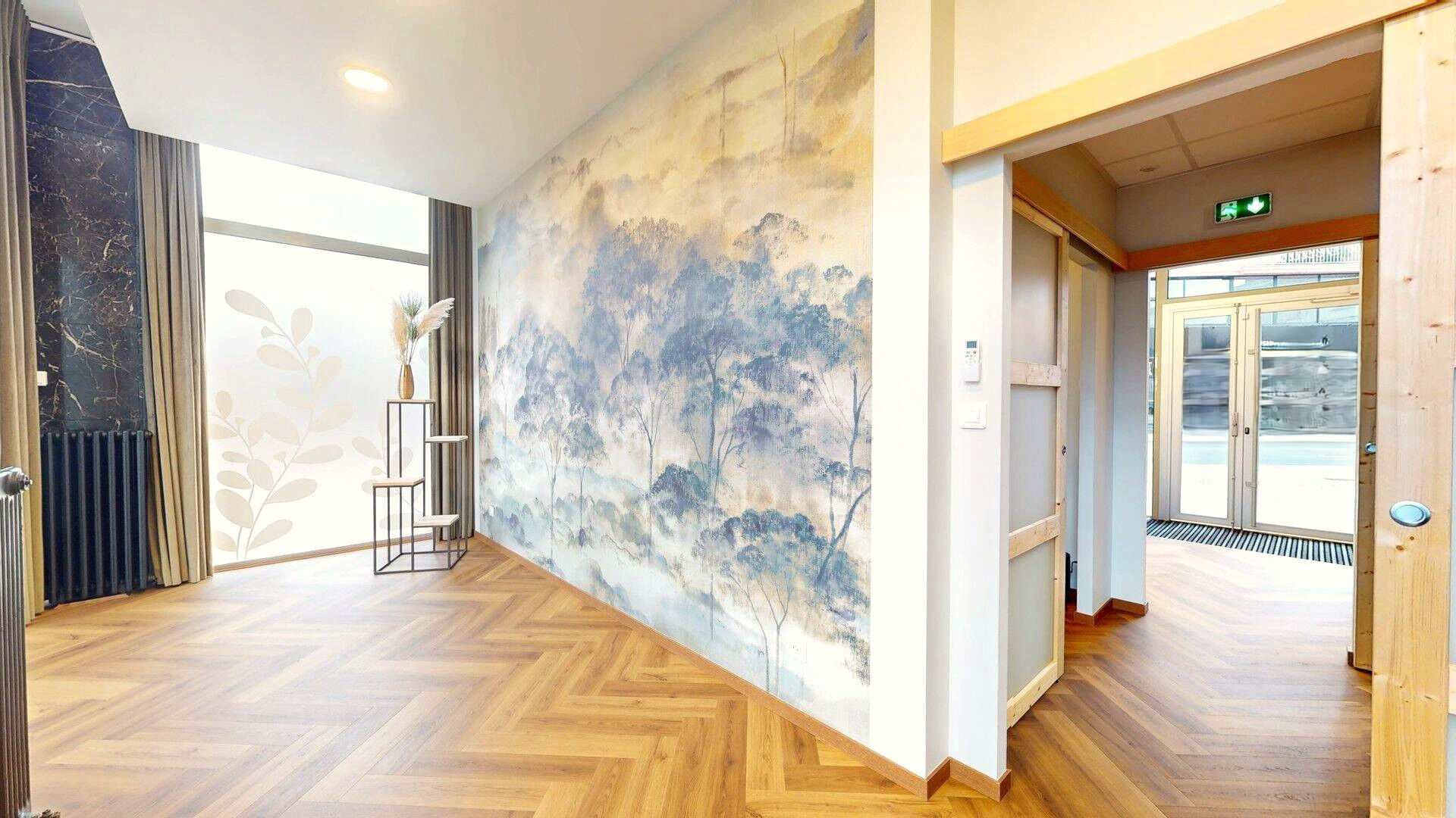 AGEN HYPERCENTRE - Boulevard CARNOT : Local commercial de 75 m² avec espace accueil, 3 bureaux et cuisine.