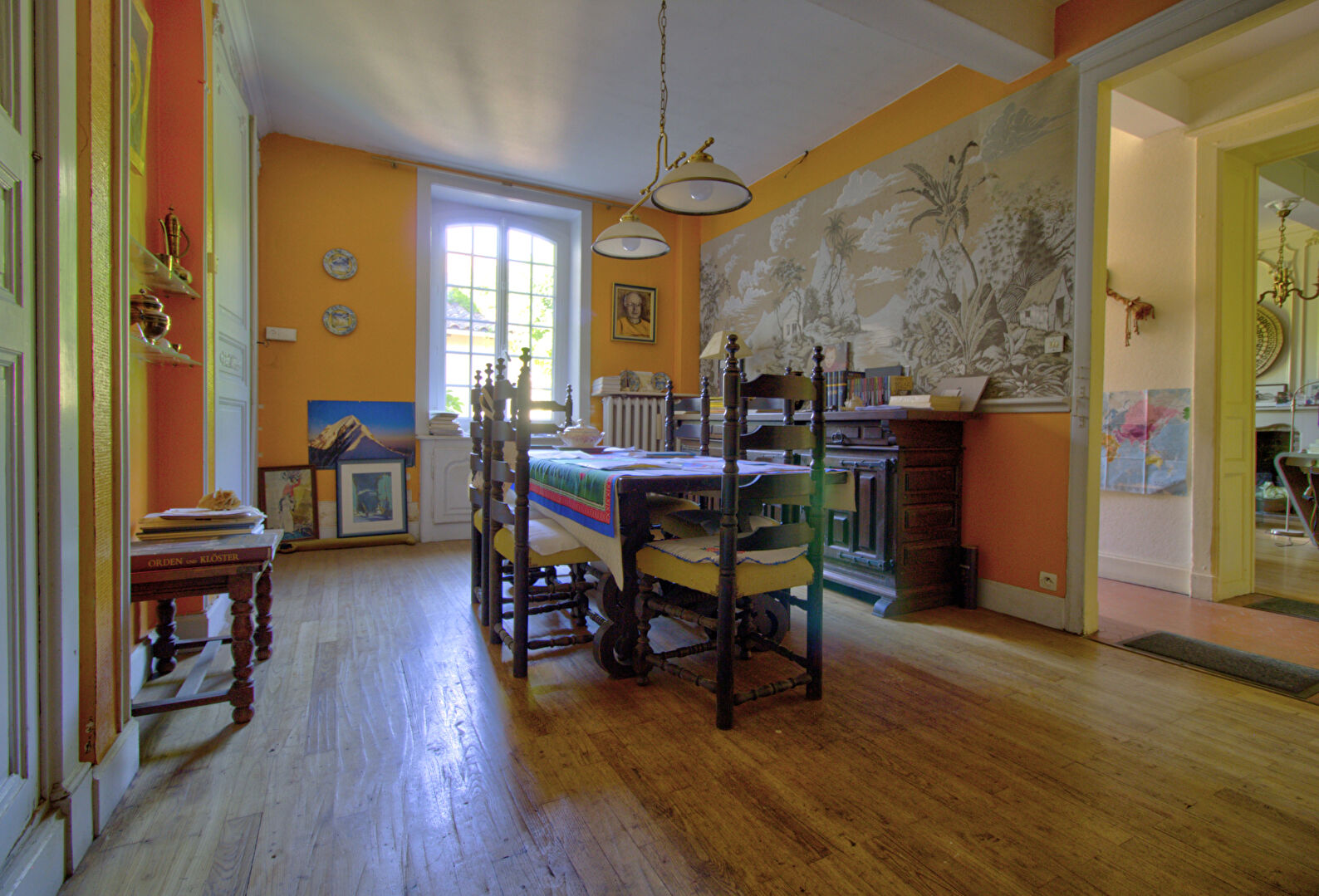 AGEN CENTRE - Maison de caractère de 250 m² avec extérieur, cave dans un quartier calme et recherché