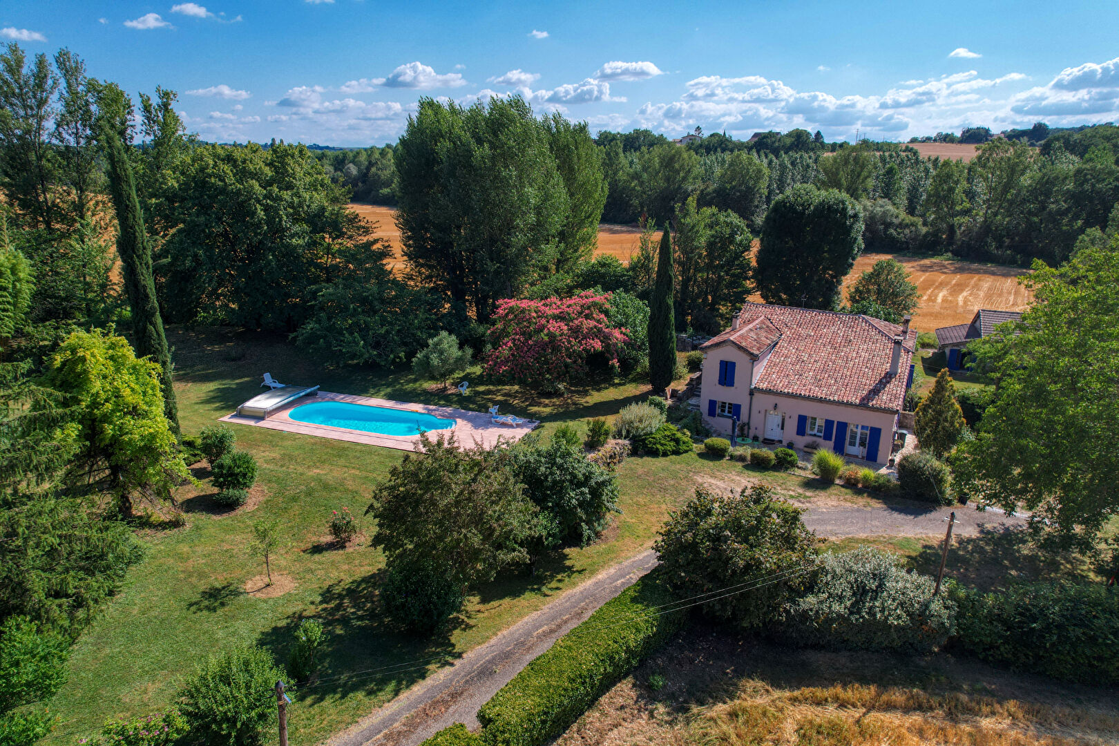 Maison 7 pièces 205 m² · à Aubiac · 205 m² · 425 000 €