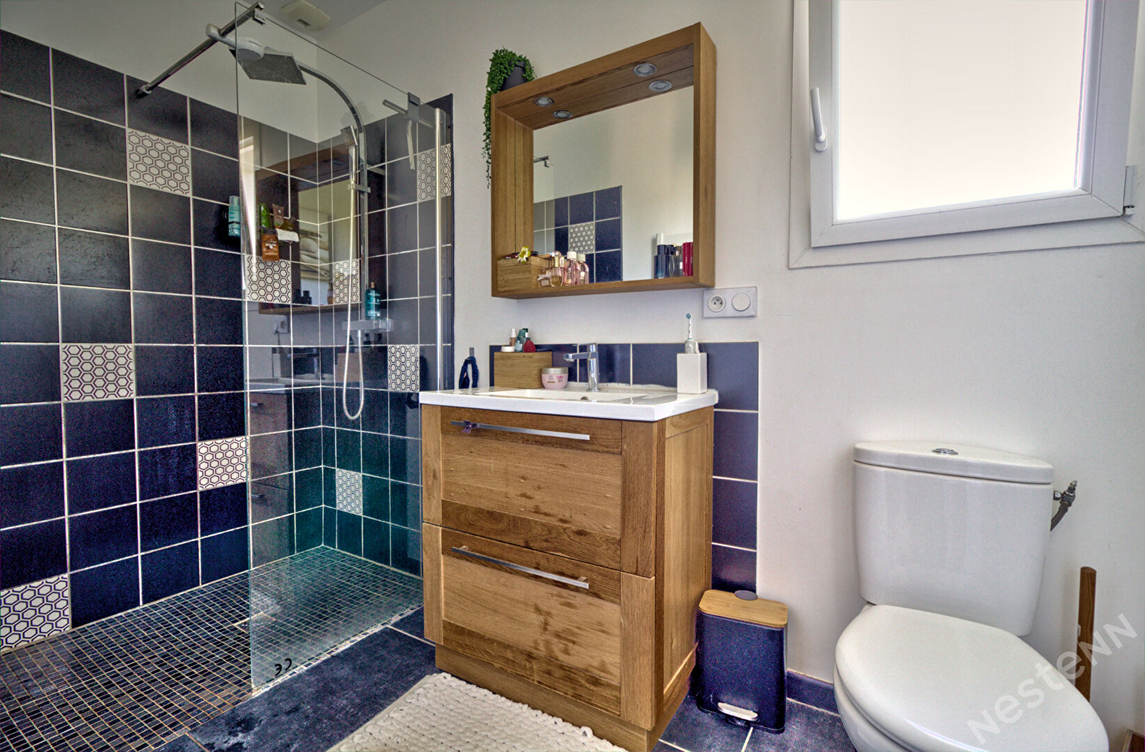 Maison plain-pied à LAFOX - Pavillon contemporain avec 3 chambres, jardin et piscine