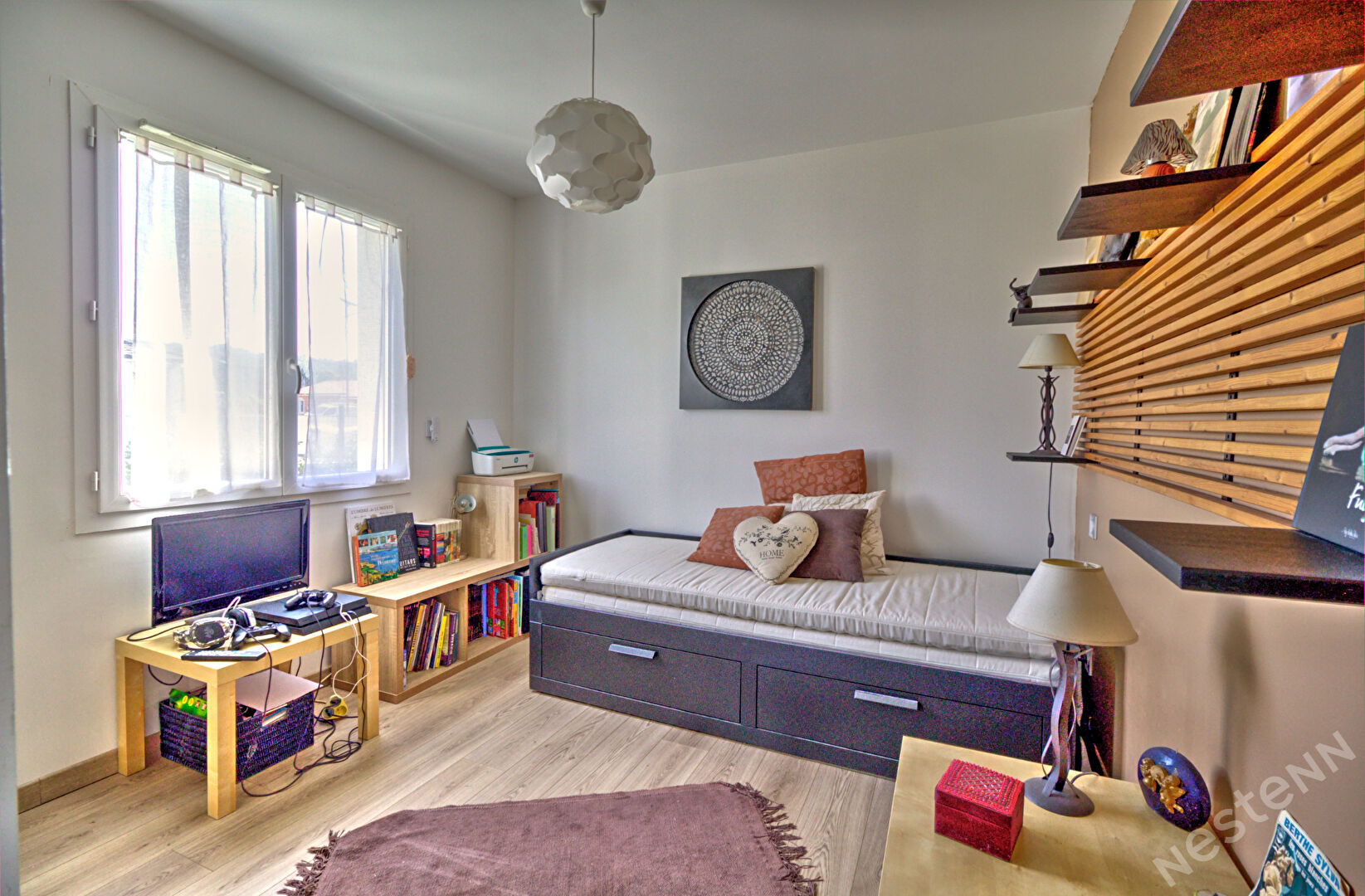 Maison plain-pied à LAFOX - Pavillon contemporain avec 3 chambres, jardin et piscine