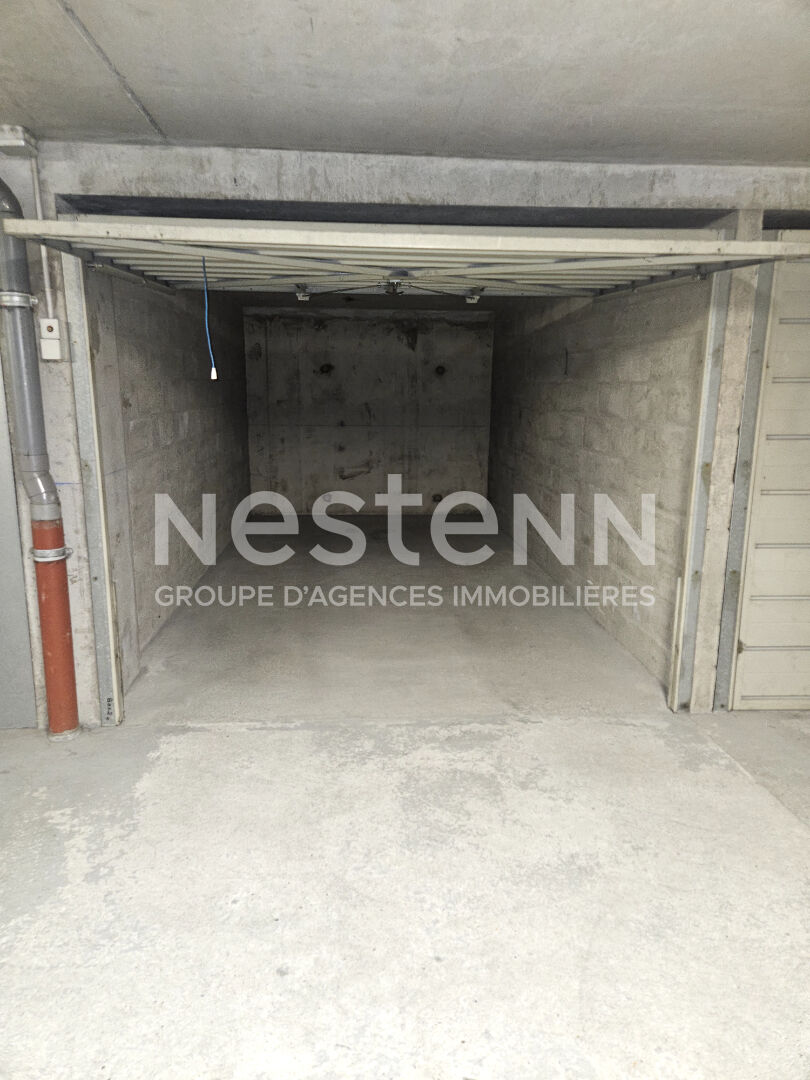 EXCLUSIVITE LOCATION HYPERCENTRE ANTONY VELPEAU BOX 12M2 EN SOUSSOL