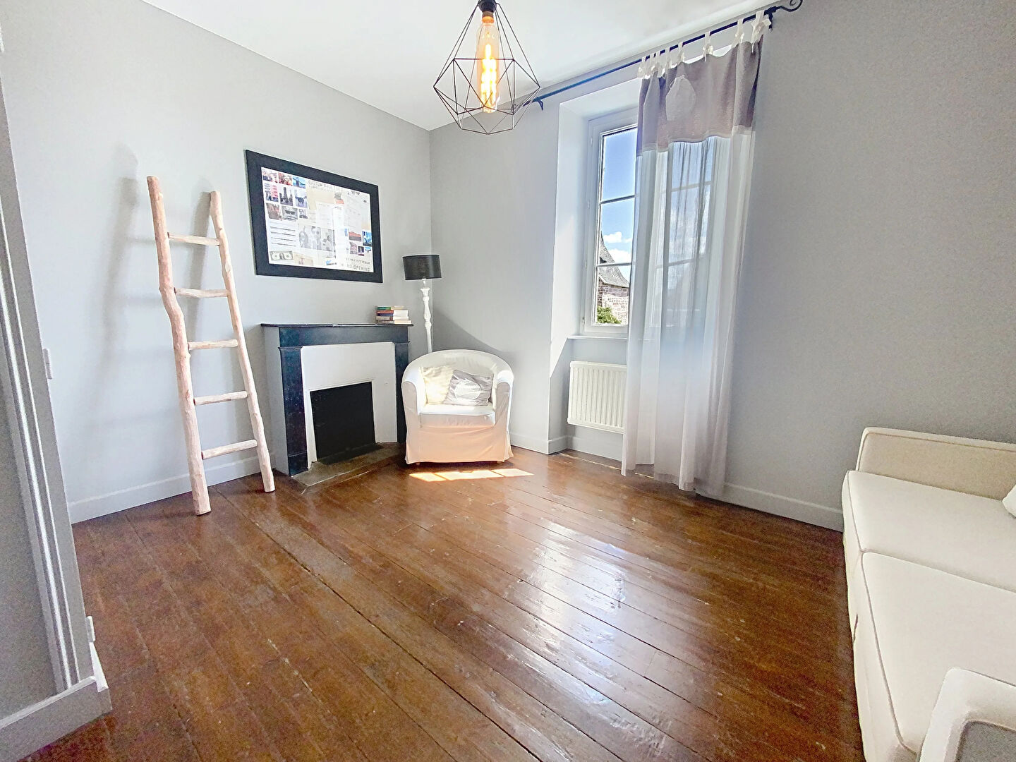 Maison en pierre à vendre à Vars Sur Roseix - 3 chambres - Une piscine - Garage -