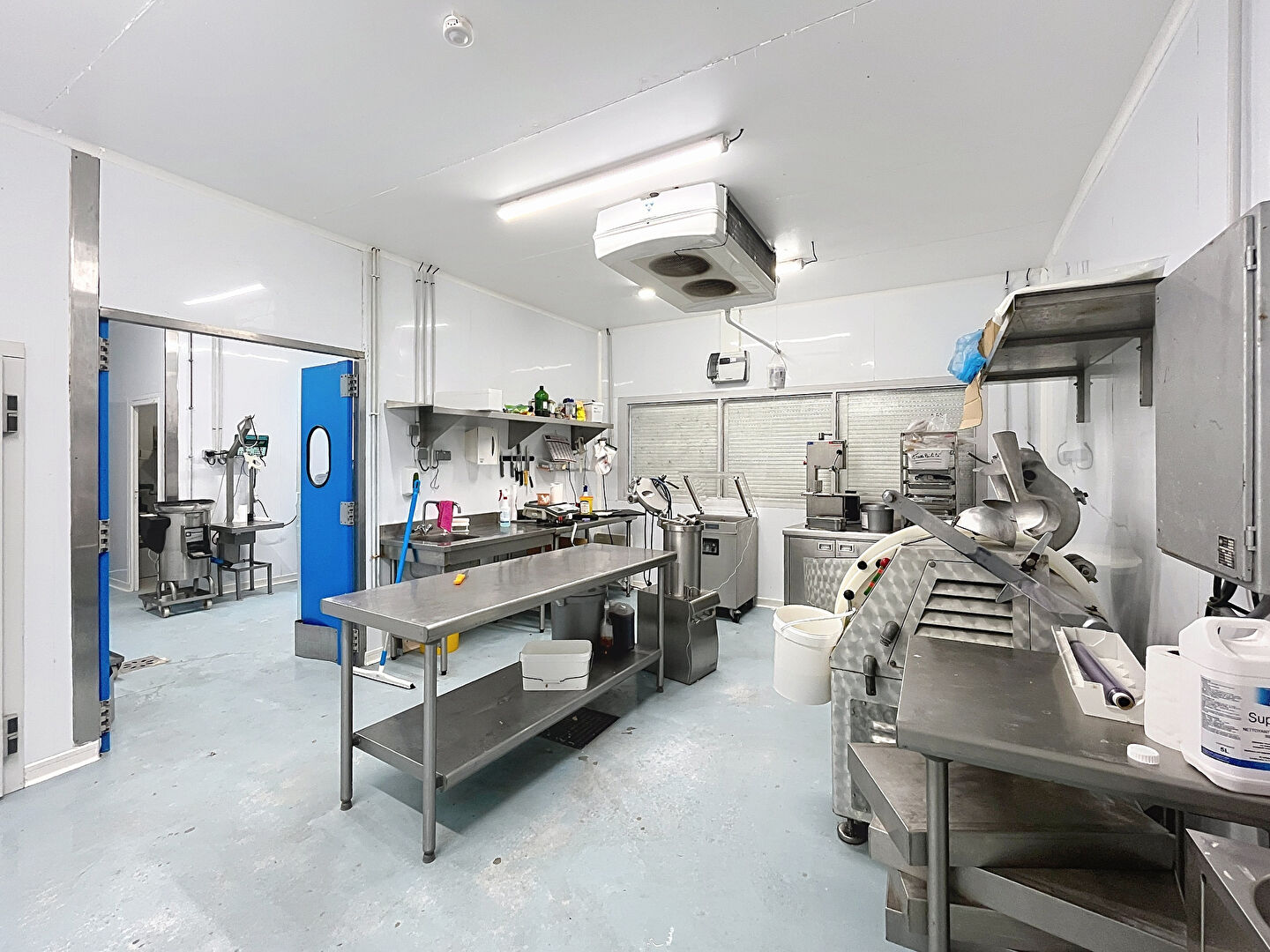 Local commercial 300 m² · à Allassac · 300 m² · 227 000 €