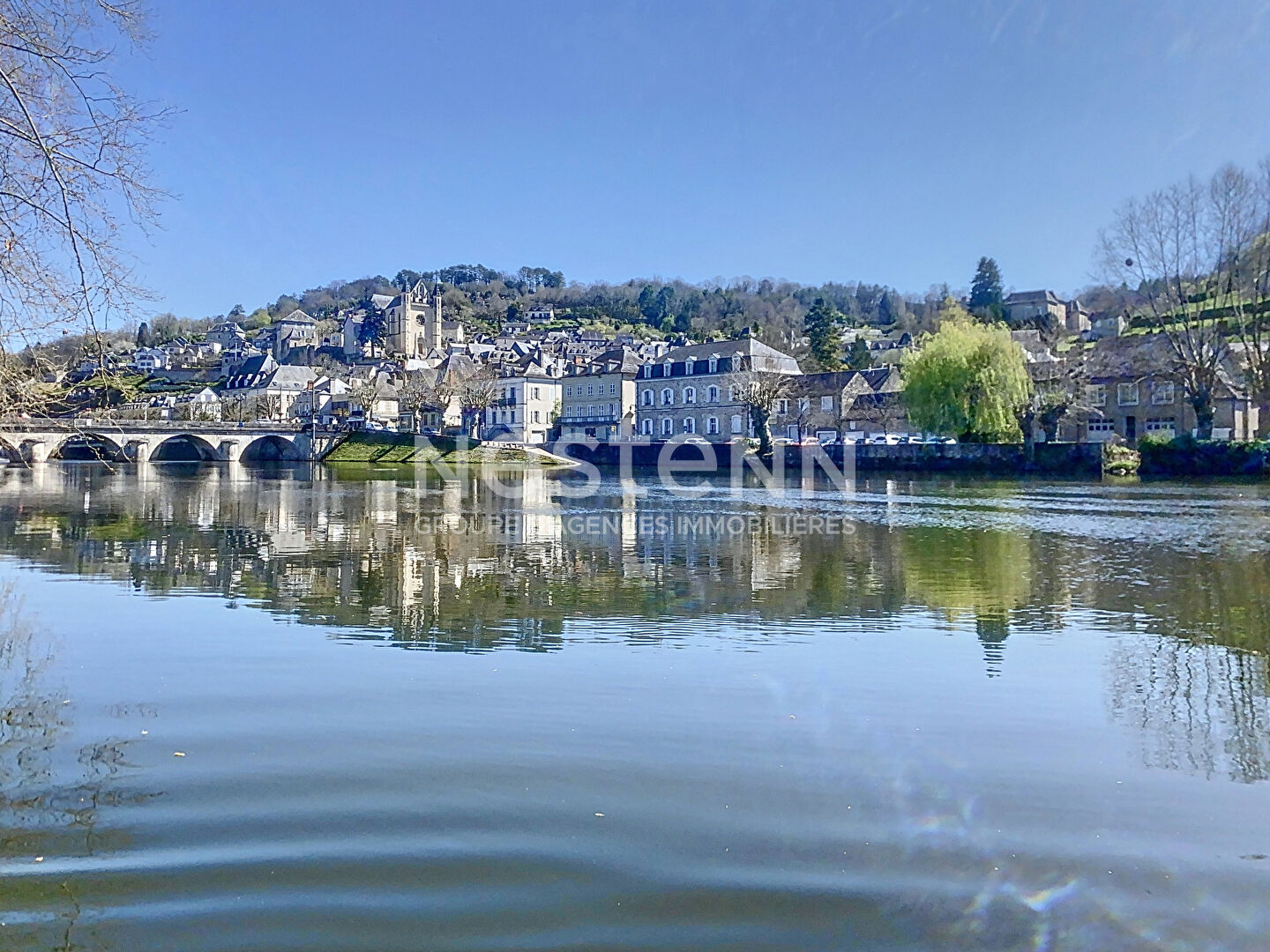 Maison 5 pièces 280 m² · à Terrasson Lavilledieu · 280 m² · 299 000 €