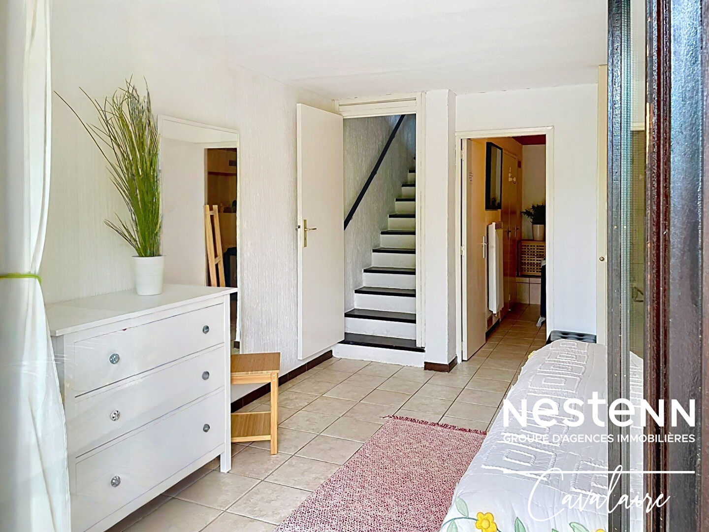 A la Vigie, proche calanques et centre-ville, Mazet 3 pièces + mezzanine  Cavalaire-sur-Mer environ 71 m² (65,6 m² Carrez) avec garage et stationnement